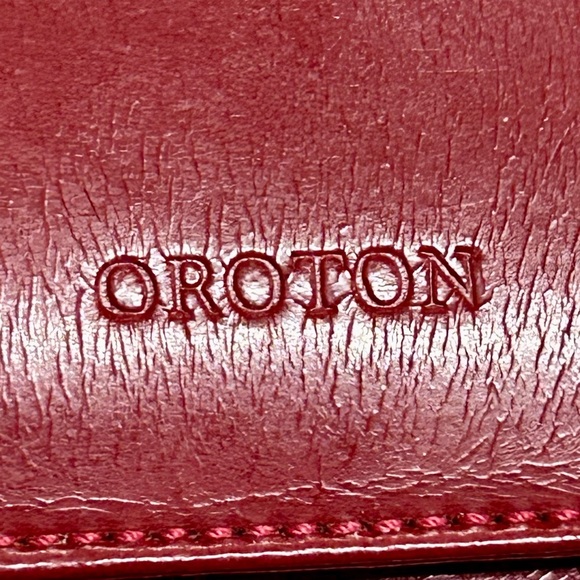 Vintage Oroton Red Leather Shoulder Bag with Silver Ring Detail - Picture 11 of 11